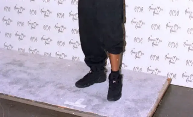 why does tyrus have one pant leg rolled up